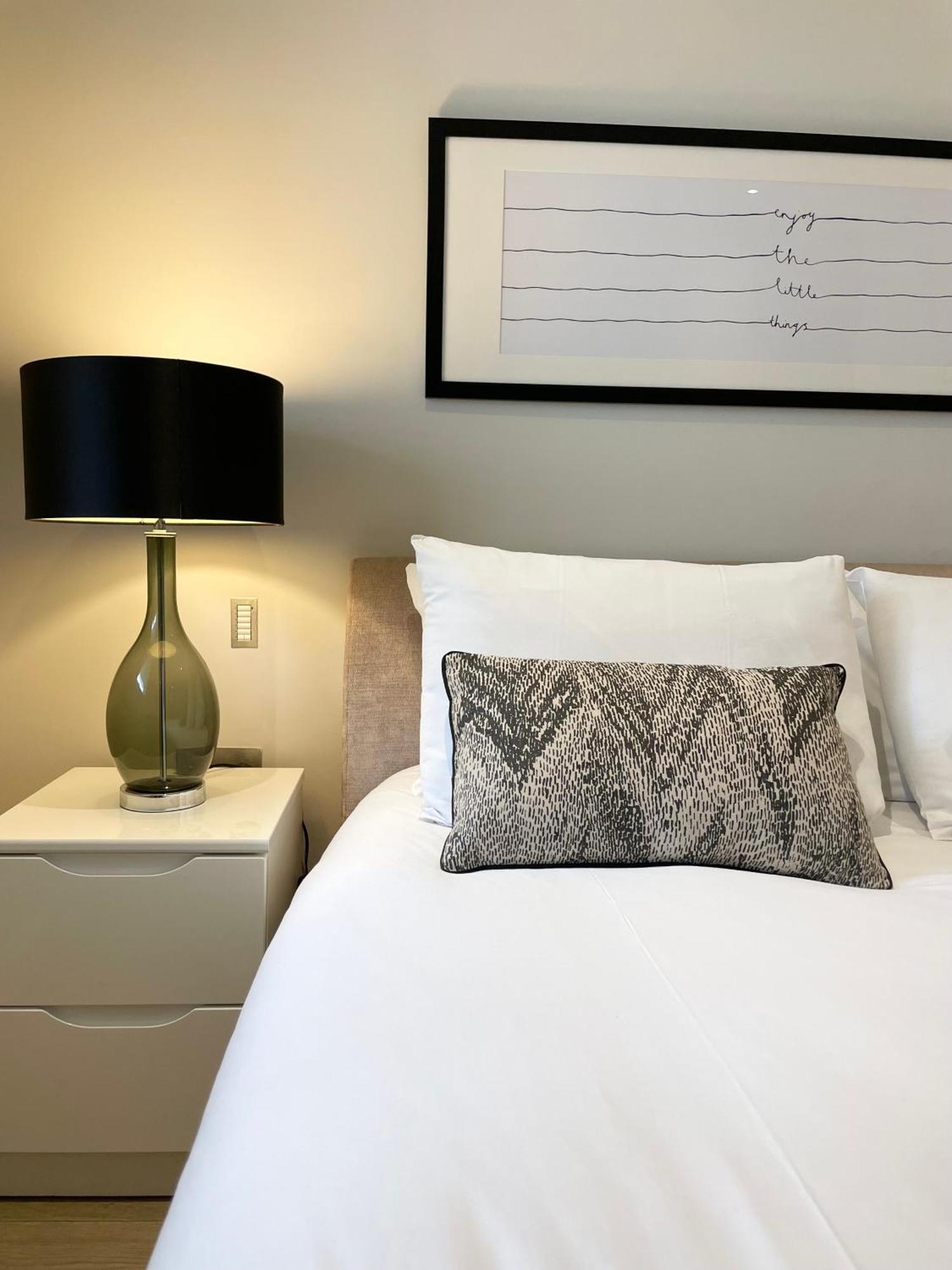 Luxury In Westminster Апартаменты *