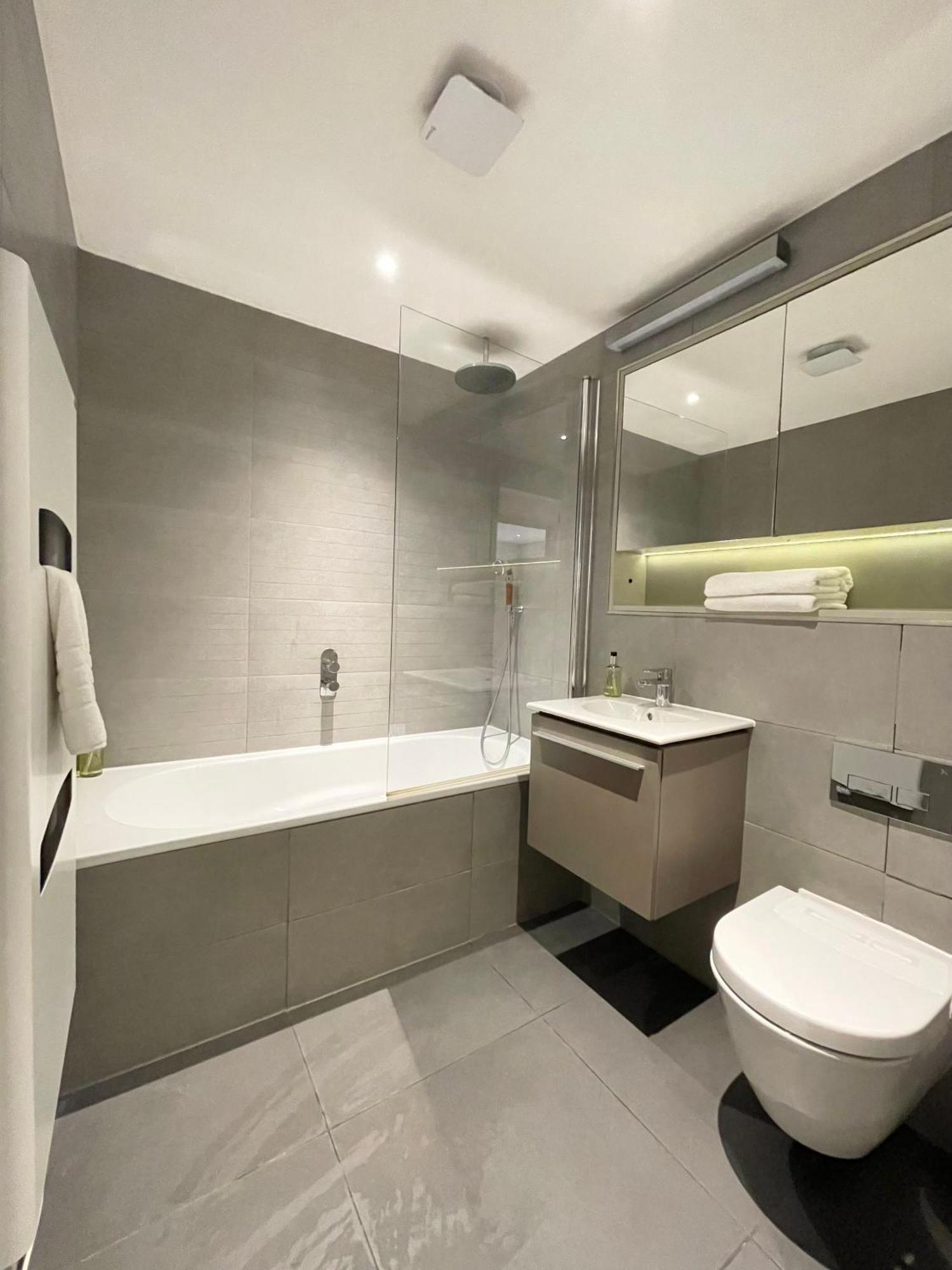 Апартаменты Luxury In Westminster